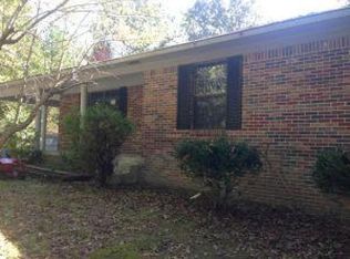 330 Harmon Rd, Lexington, TN 38351