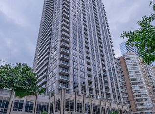761 Bay St #1402-C01, Toronto, ON M5G 2R2