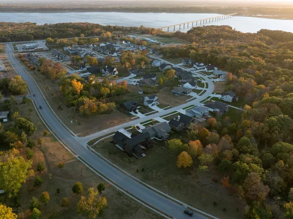 605 Pelican Dr, Polk City, IA 50226