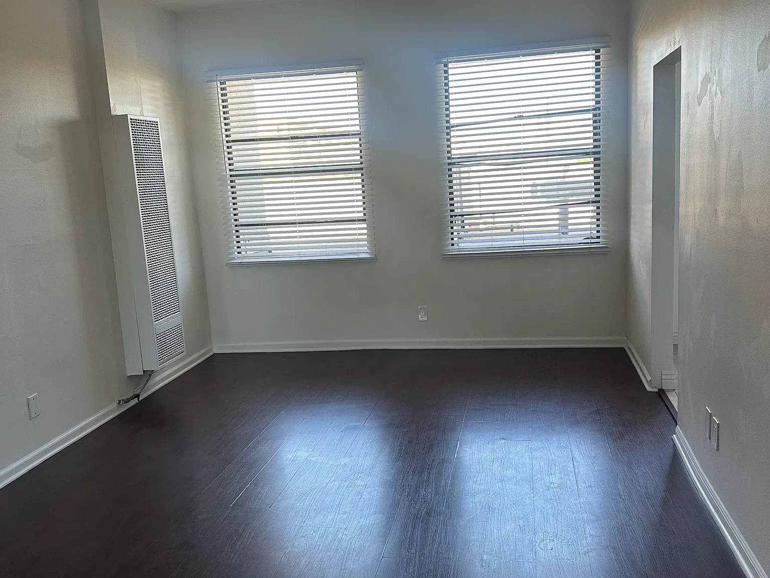 Studio, 350 sqft, $1,800 — Photo 1
