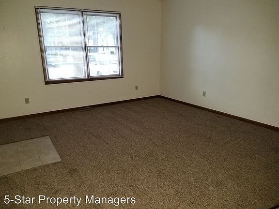 2nd image of 1821 Manor Haus Ct APT 1
