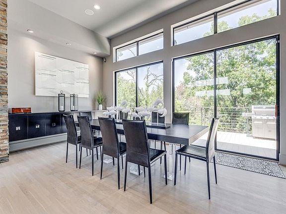 5th image of 226 Dublin Cir