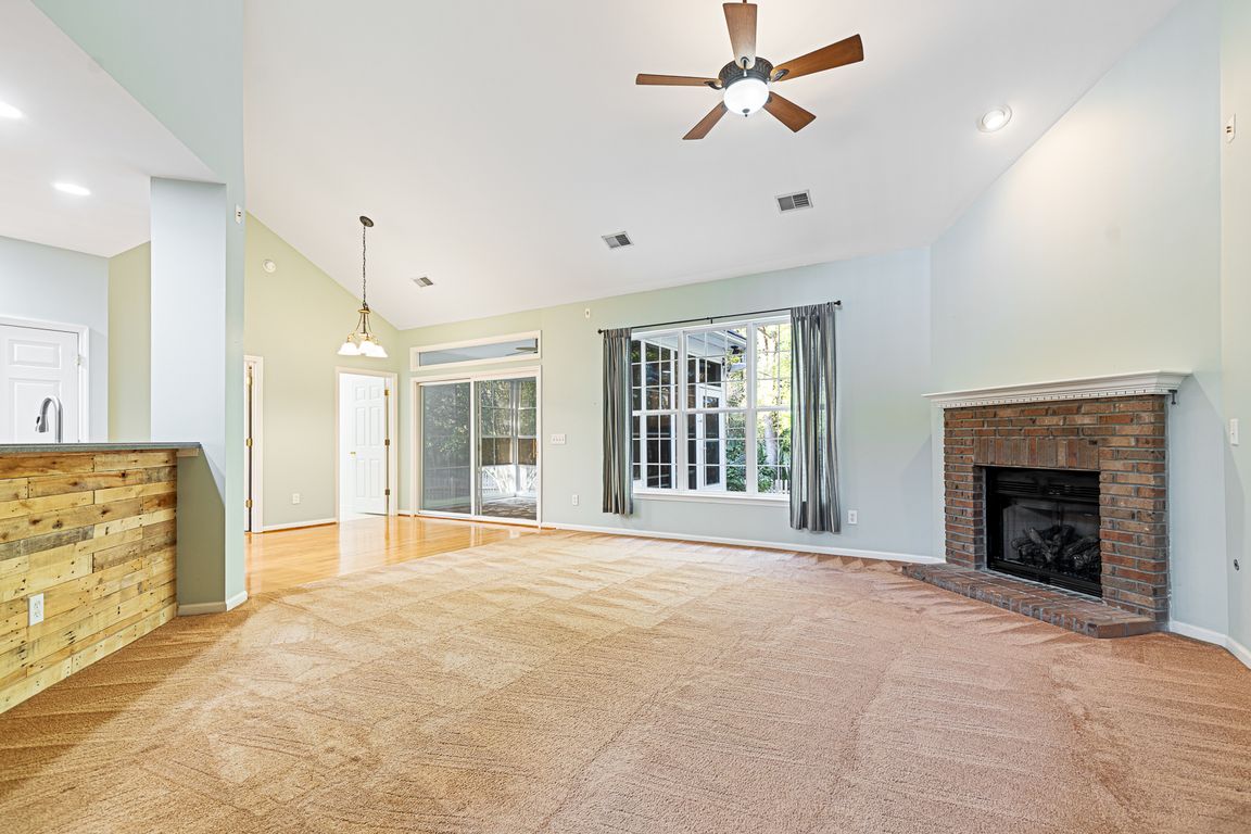 next background image