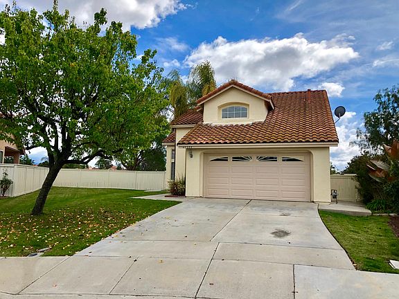 2nd image of 40208 Valeriana Ct