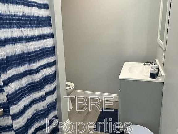 2nd image of 1528 6th Ave APT 4