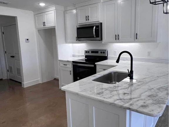 5th image of 483 County Road 1147 N #3