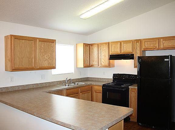 2nd image of 8442 Kona Ave