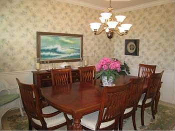 4th image of 7753 Greenrier Cir