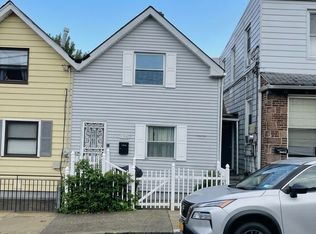 104 Ocean Ave, Staten Island, NY 10305