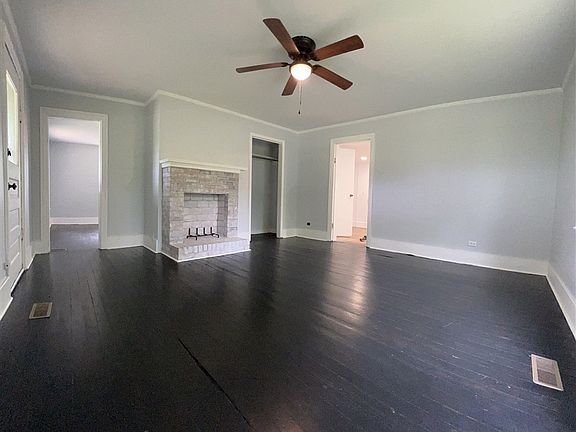 3rd image of 333 Smith Rd