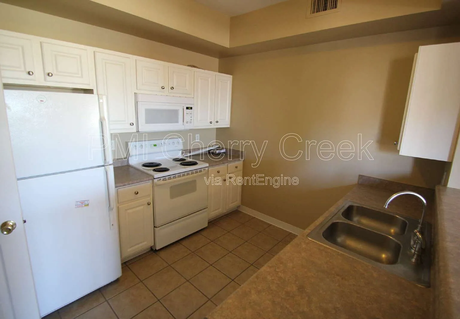 2 bed, 2.0 bath, 1038 sqft, $1,850 — Photo 3