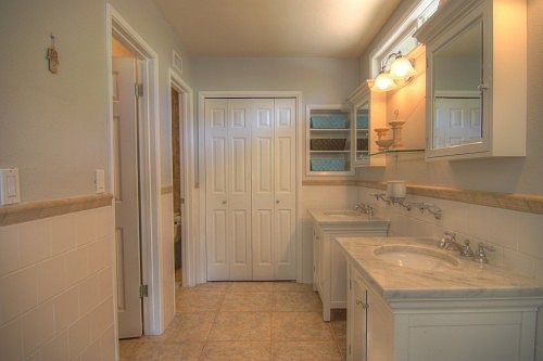 5th image of 1742 N Marian Ave