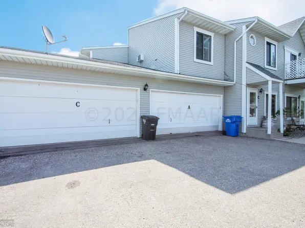 3319 15th Ave S APT C, Fargo, ND 58103
