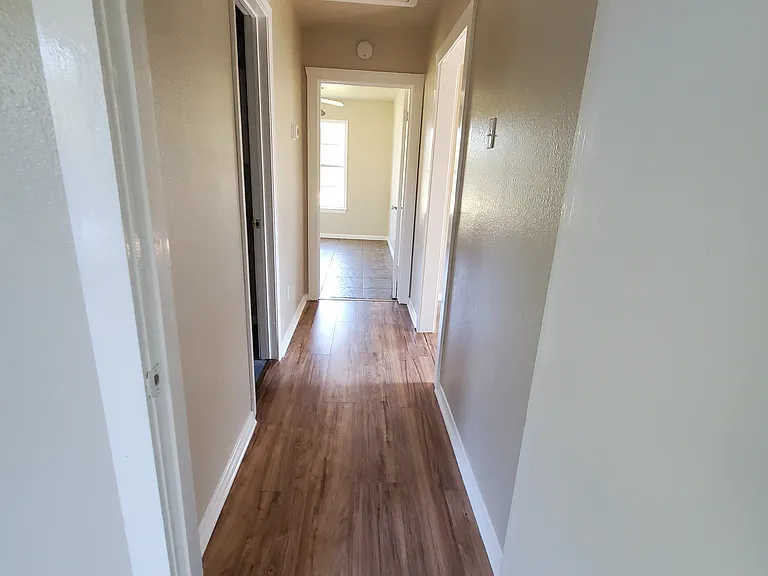 4002 Rosedale Ln — Photo 6