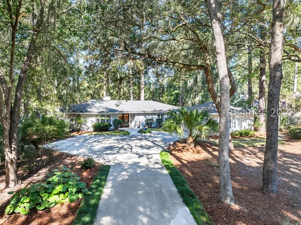 7 Wax Myrtle Ln, Hilton Head Island, SC 29926