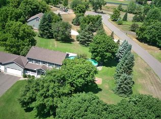 14415 Edgewood Rd, Rogers, MN 55374