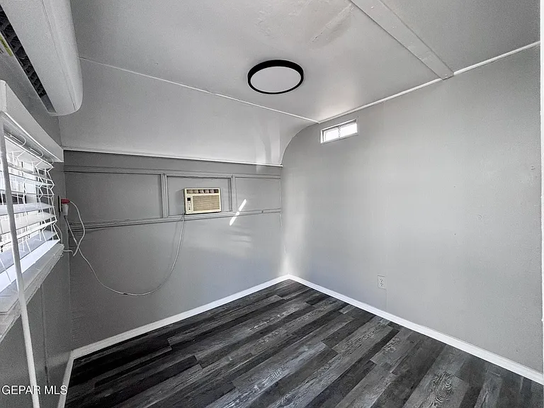 8335 Roseway Dr #1 — Photo 8