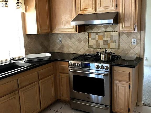 2nd image of 14750 Elkwood Cir