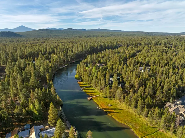 17241 Merganser Dr, Bend, OR 97707