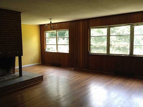 4th image of 4619 Murray Hills Dr