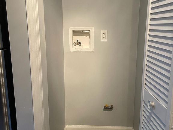 3rd image of 74 Lenox Ave #Basement
