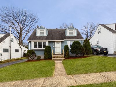 68 16th Ave, Elmwood Park, NJ, 07407