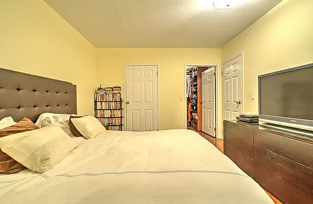 Sold by Ilite Realty Inc | media 9