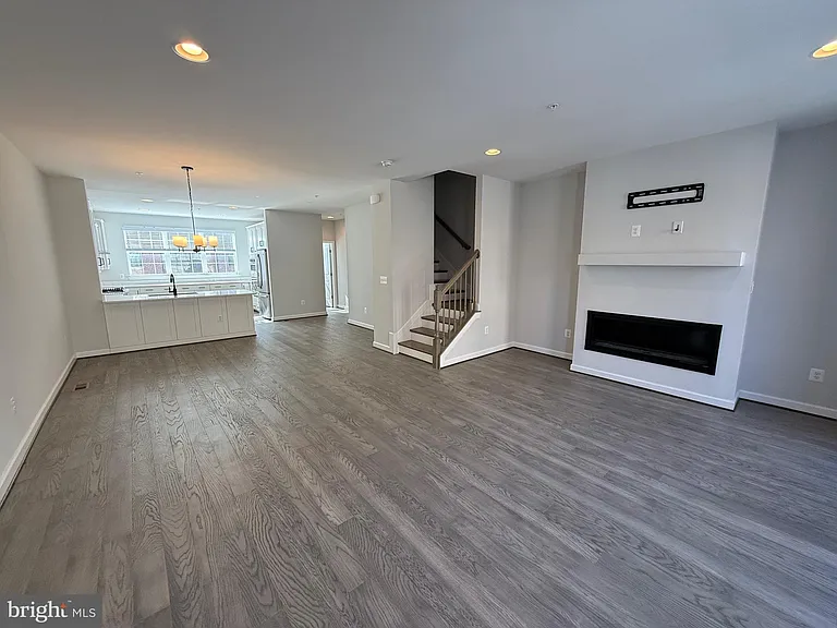 620 Leigh Way — Photo 22