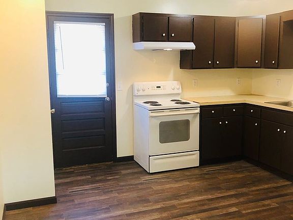 5th image of 1340 Parkside Dr