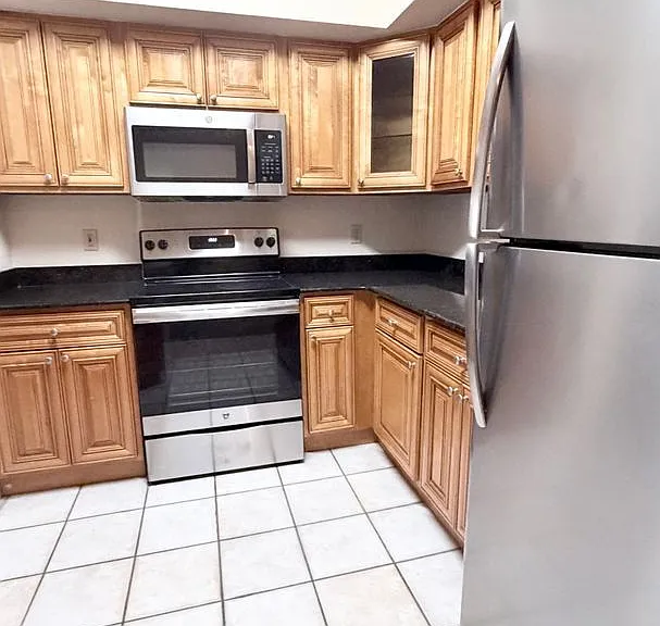 832 Camargo Way #307 — Photo 3