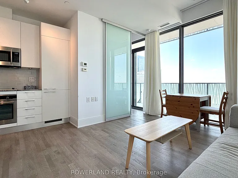42 Charles St E #LPH4705 — Photo 11