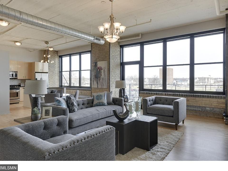 1st image of 290 Market St Unit 307