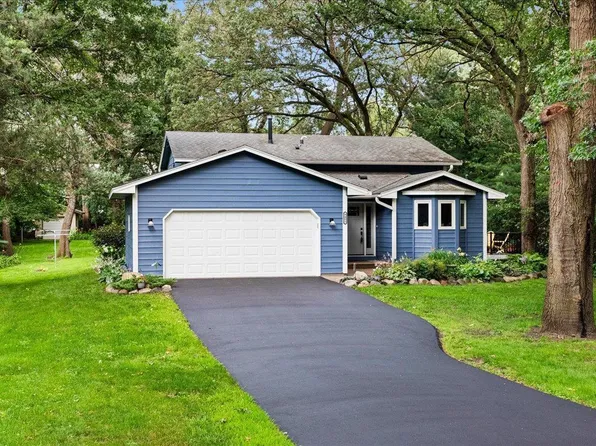 9481 Dunlap Ave, Lexington, MN 55014