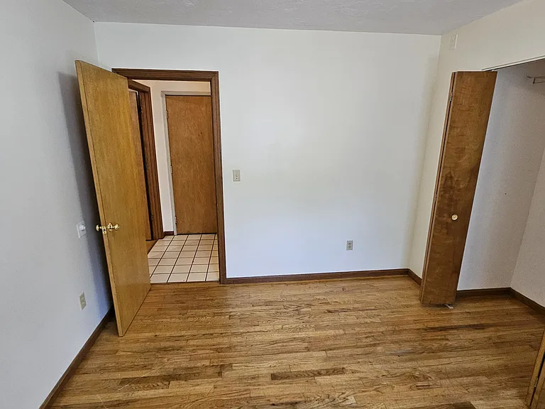 41 Brooks St #8 — Photo 15