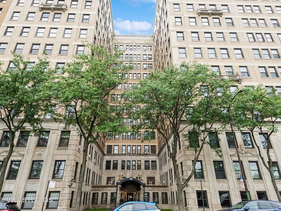 1st image of 3520 N Lake Shore Dr APT 3G
