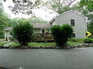 34 Burdickville Rd, Bradford, RI 02808