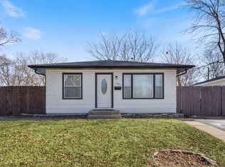 7031 Mulberry St, Hanover Park, IL 60133