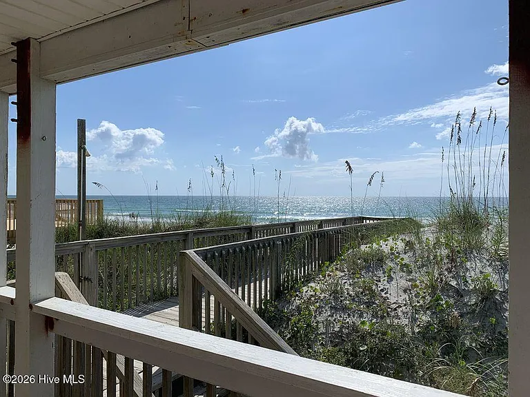 1115 Ocean Blvd — Photo 3