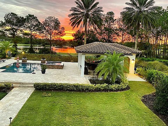 4th image of 676 Promenade Pointe Dr