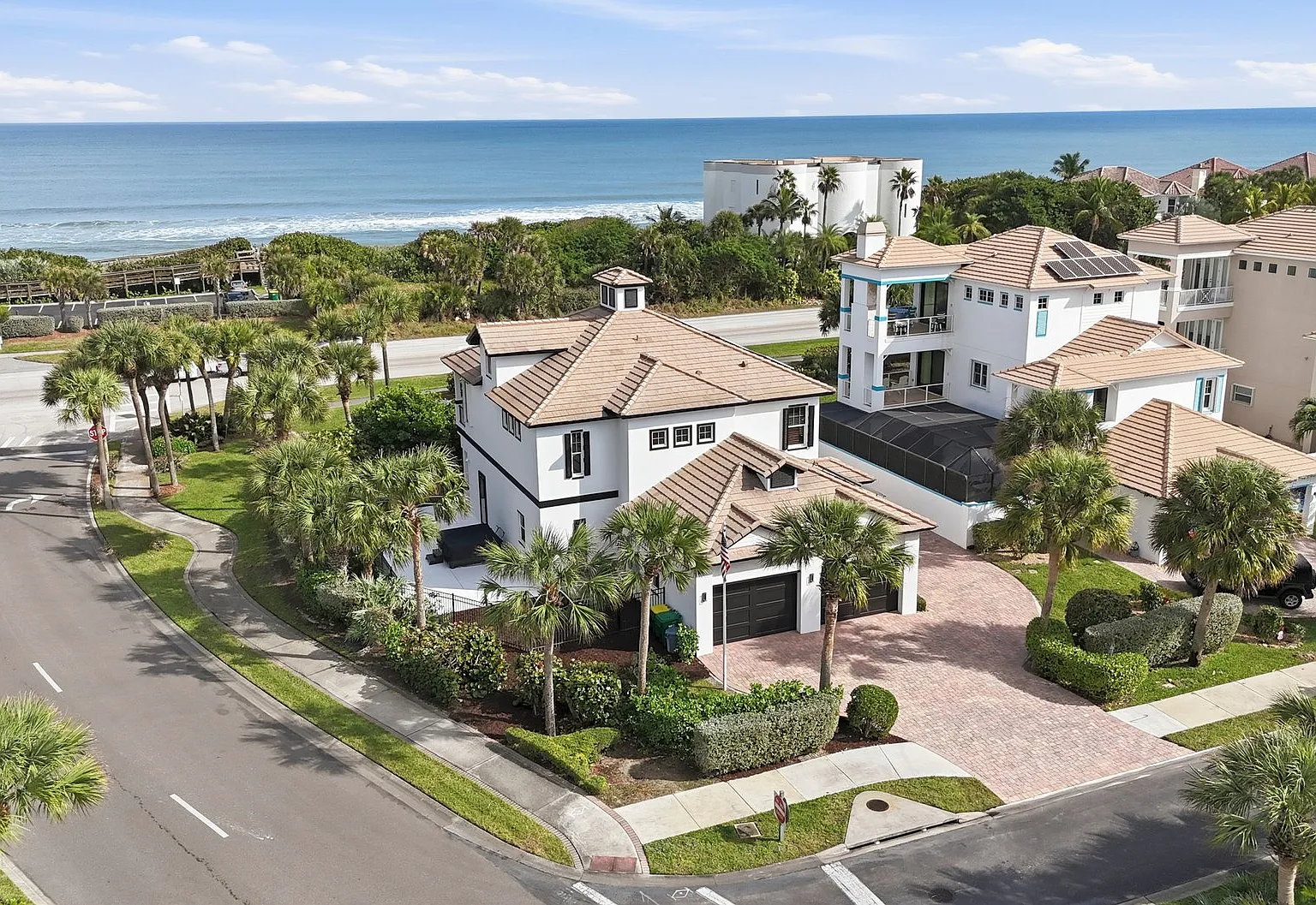7607 Kiawah Way — Photo 1