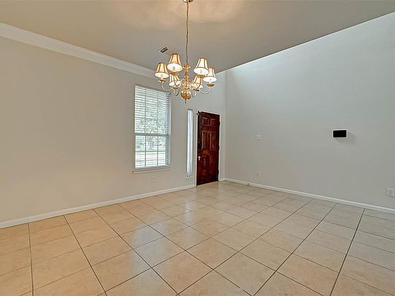 3rd image of 3007 Bridgewater Manor Ln
