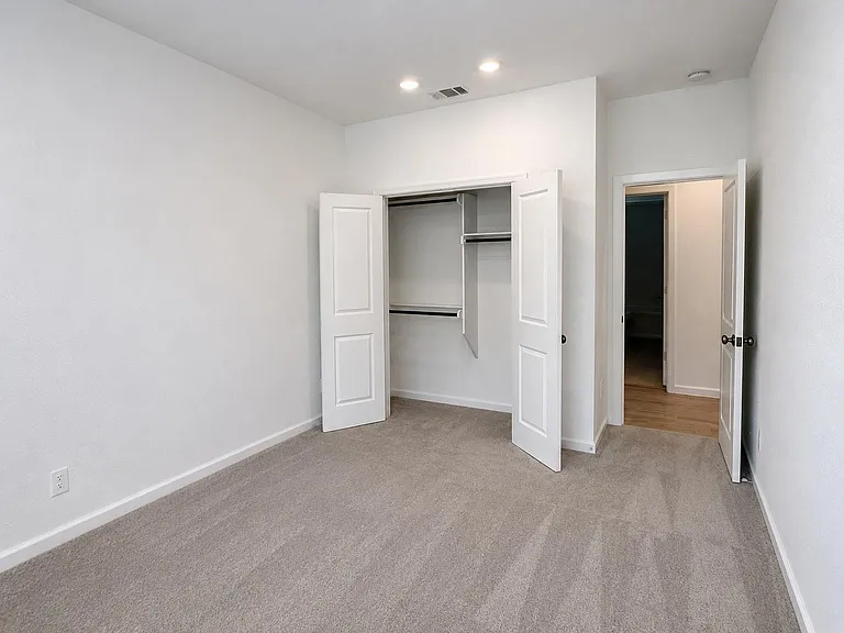 15520 Sunset Maple Ct — Photo 12