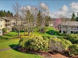 6307 Sand Point Way NE #E6, Seattle, WA 98115