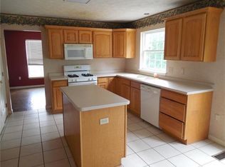 4038 Turnwood Ln, Coraopolis, PA