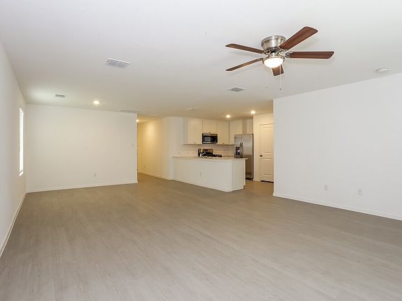 4th image of 1812 Javelina St