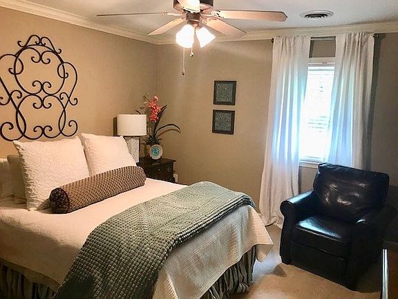 5th image of 311 Russell Dr Unit 30
