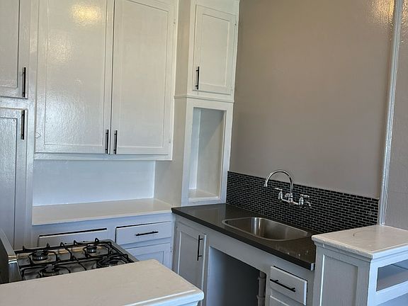 5th image of 527 W 3rd St #310