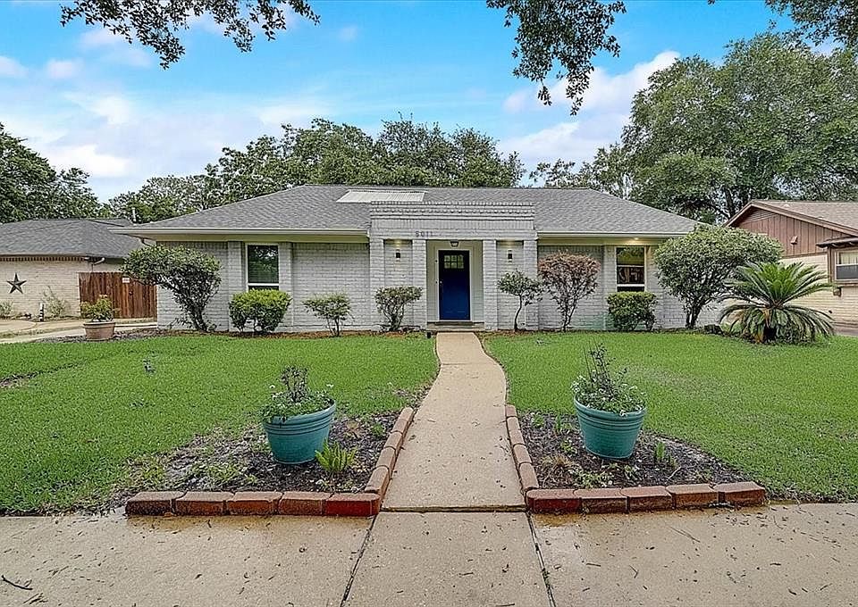 1st image of 5011 Stanhope Drive