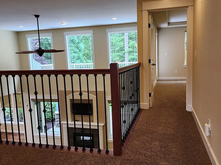 3819 Cameron Dr NE — Photo 61