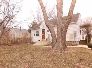 2420 Garden Ave, Cedar Falls, IA 50613